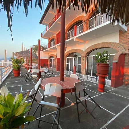 Traditional Sierra Leon Oceanfront Rooms - Adults Only Puerto Vallarta Bagian luar foto