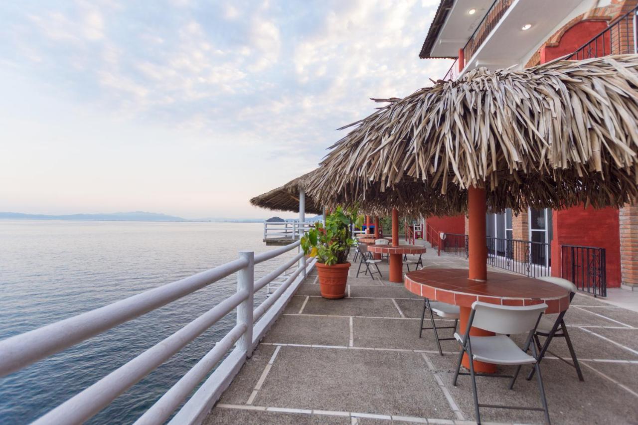 Traditional Sierra Leon Oceanfront Rooms - Adults Only Puerto Vallarta Bagian luar foto