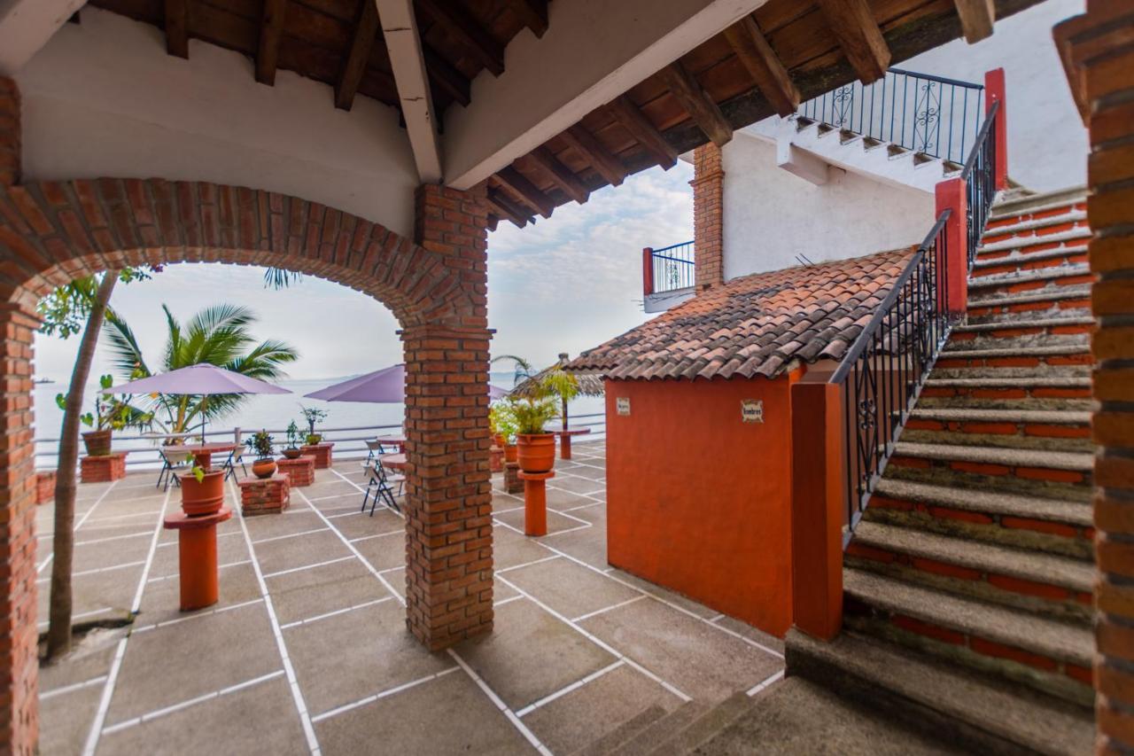 Traditional Sierra Leon Oceanfront Rooms - Adults Only Puerto Vallarta Bagian luar foto