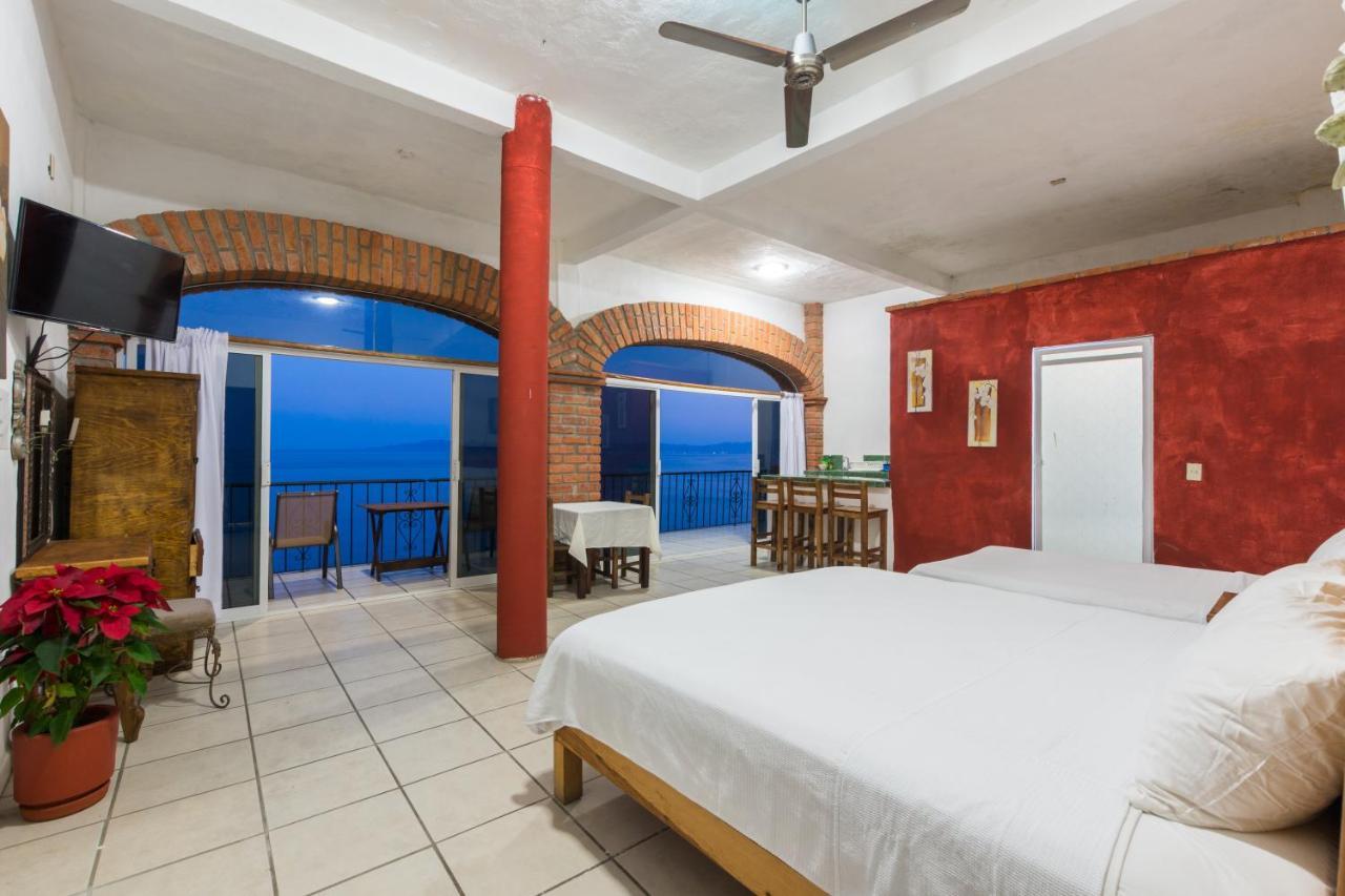 Traditional Sierra Leon Oceanfront Rooms - Adults Only Puerto Vallarta Bagian luar foto