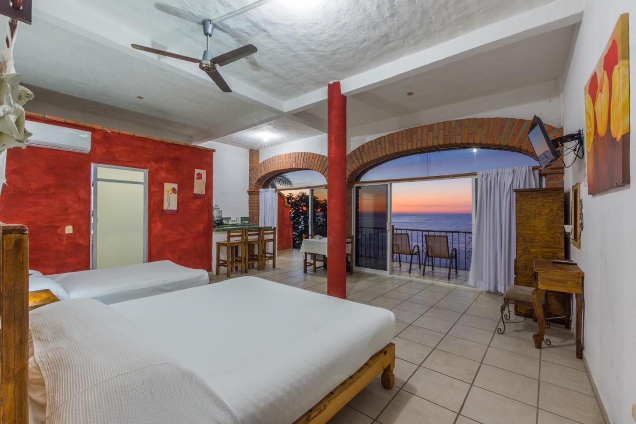 Traditional Sierra Leon Oceanfront Rooms - Adults Only Puerto Vallarta Bagian luar foto