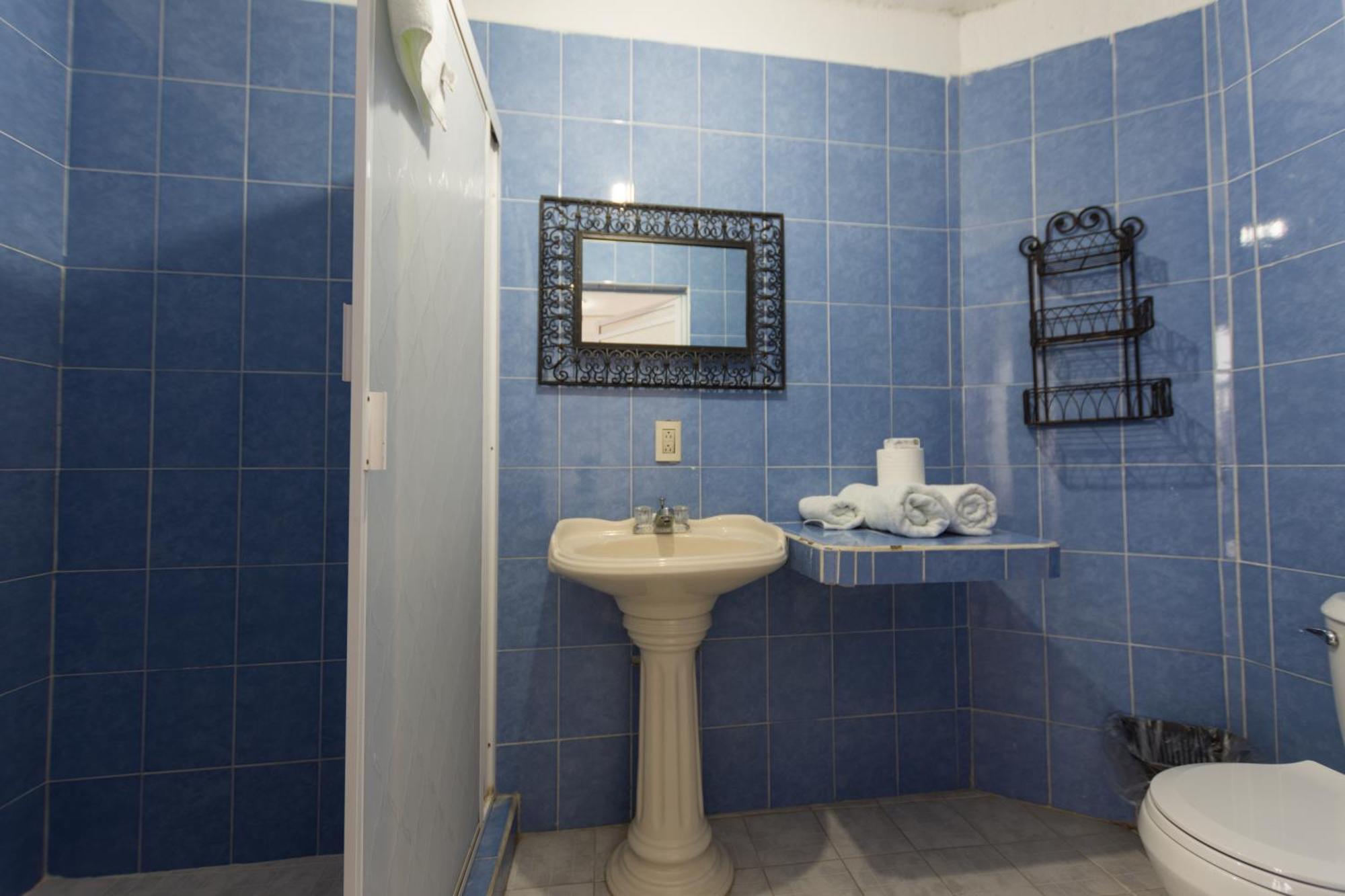Traditional Sierra Leon Oceanfront Rooms - Adults Only Puerto Vallarta Bagian luar foto