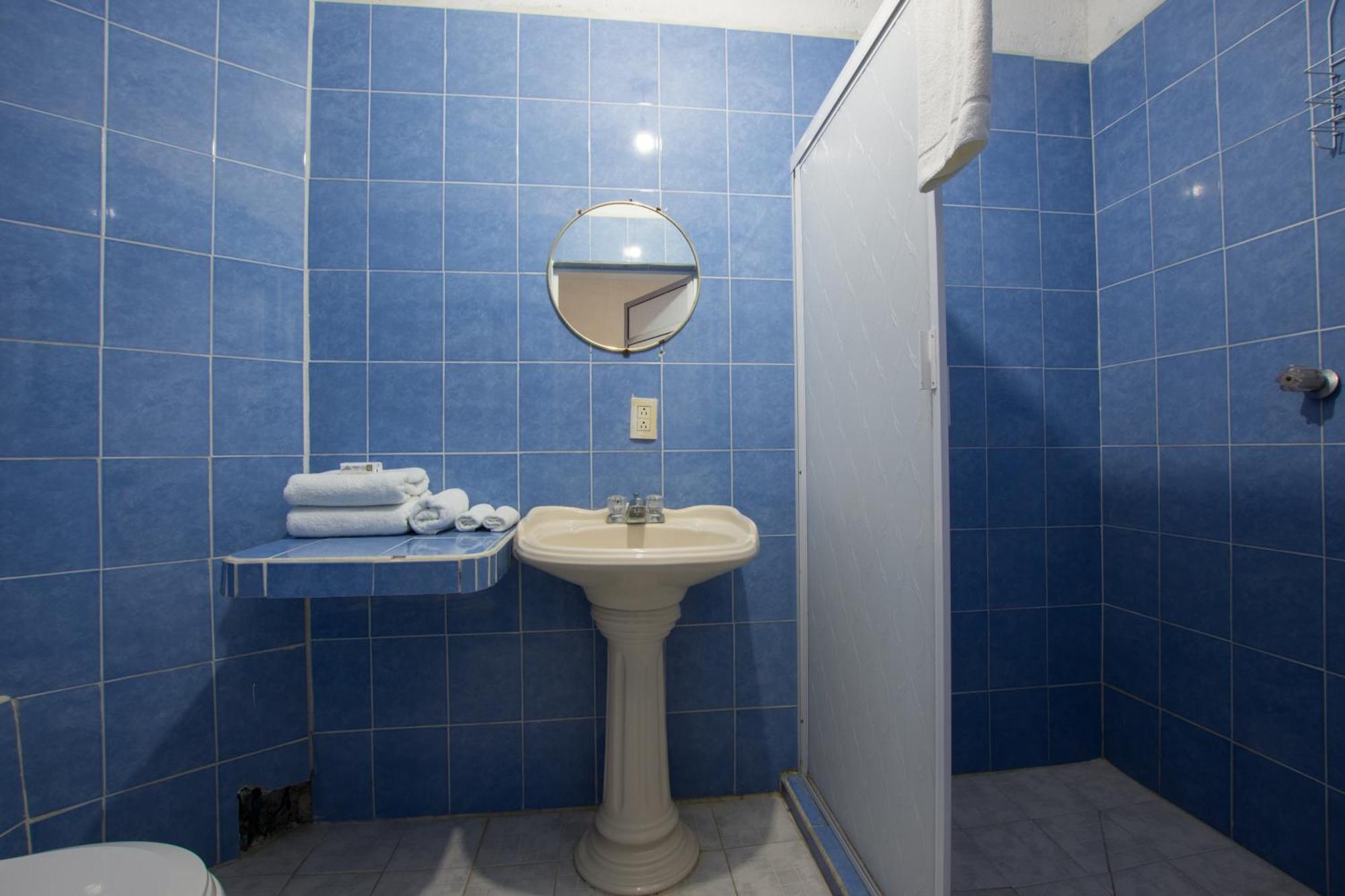 Traditional Sierra Leon Oceanfront Rooms - Adults Only Puerto Vallarta Bagian luar foto
