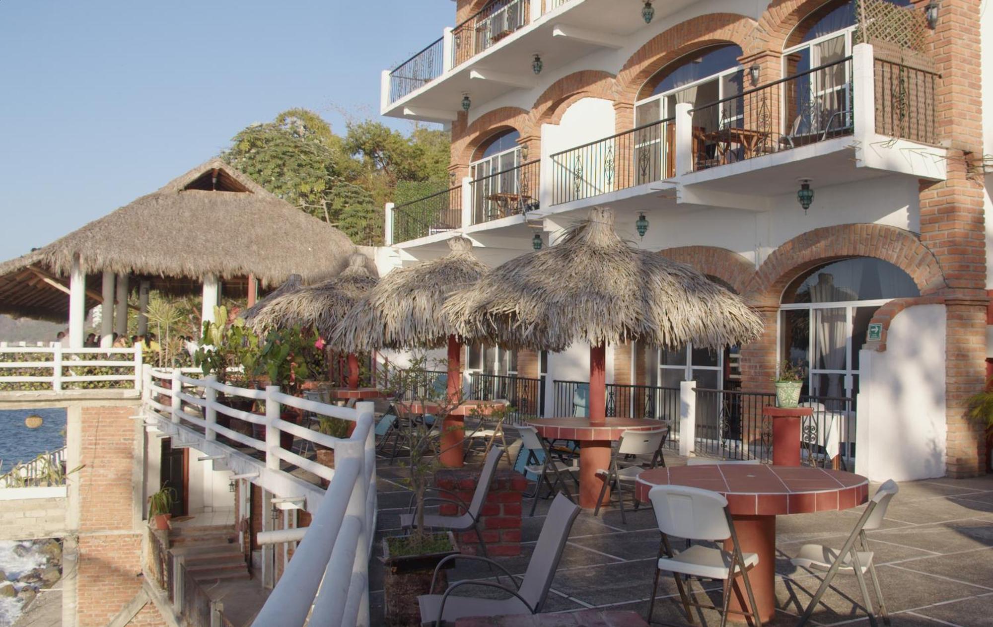 Traditional Sierra Leon Oceanfront Rooms - Adults Only Puerto Vallarta Bagian luar foto